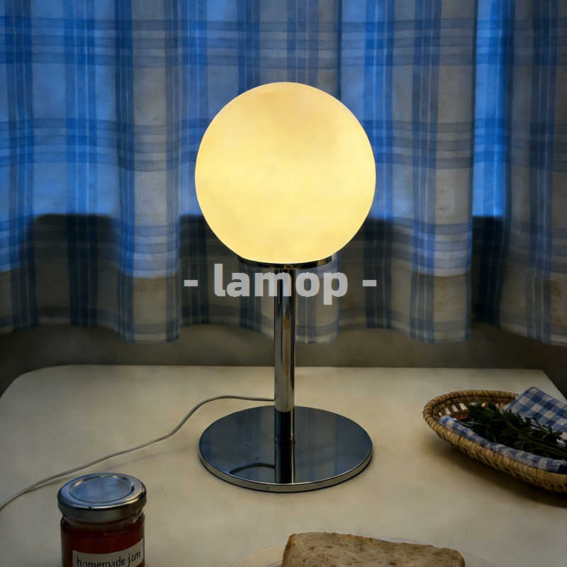 Lighting Table Decor - โคมไฟตั้งโต๊ะทรงกลมสีขาวนม โครเมียม ขาตั้งบาง สีครีม แสงนุ่มนวล 3