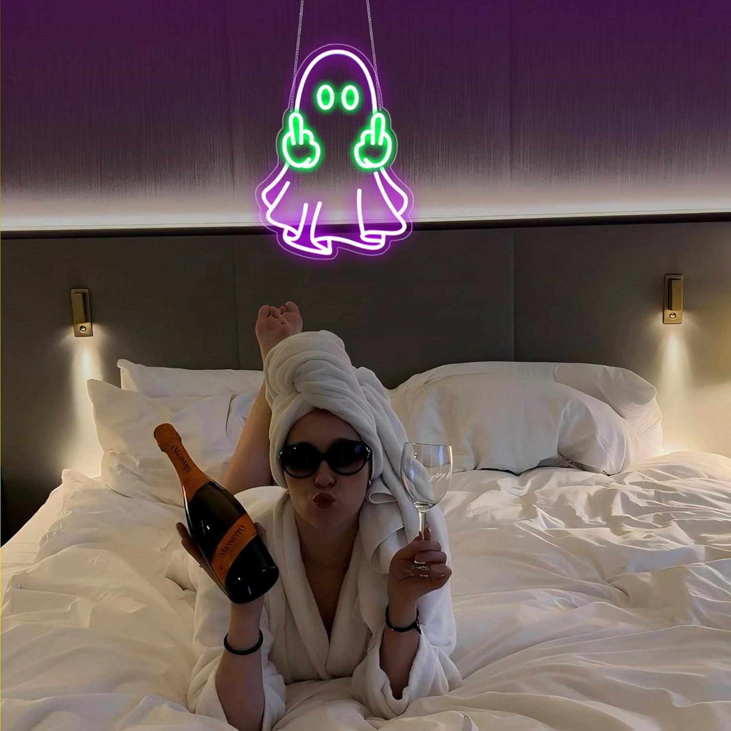 ป้ายไฟนีออนรูปผี ใช้พลังงานจาก - Led Lighting Wall Decor บทวิจารณ์และราคา