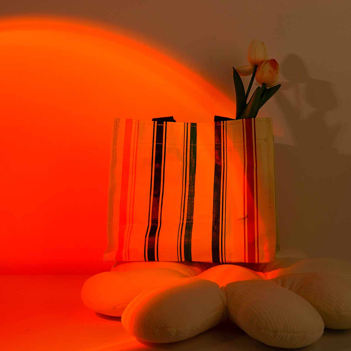 ไฟฉายโปรเจคเตอร์แสงพระอาทิตย์ต - Sunset Lamp Projection บทวิจารณ์และราคา